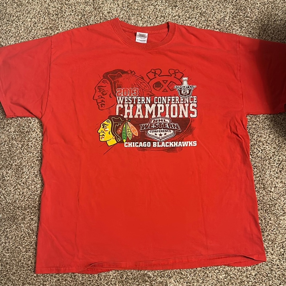Vintage NHL Chicago Blackhawks Graphic Tee Shirt